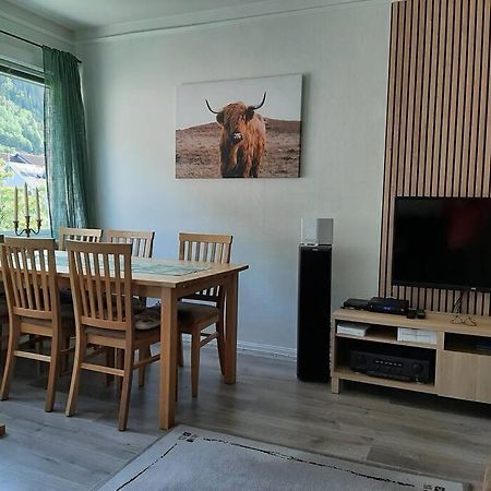 Apartment 2 Sleeping Rooms In Rjukan Exterior foto